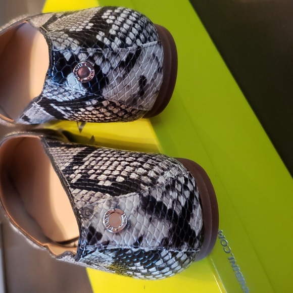 Gianni Bini Kerritaa off white multi snake flat - Picture 3 of 4